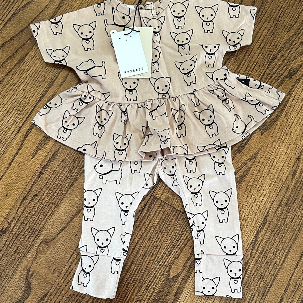 Huxbaby Beige/Rose and Black chihuahua Print Outfit, 3-6 months. New with tags.